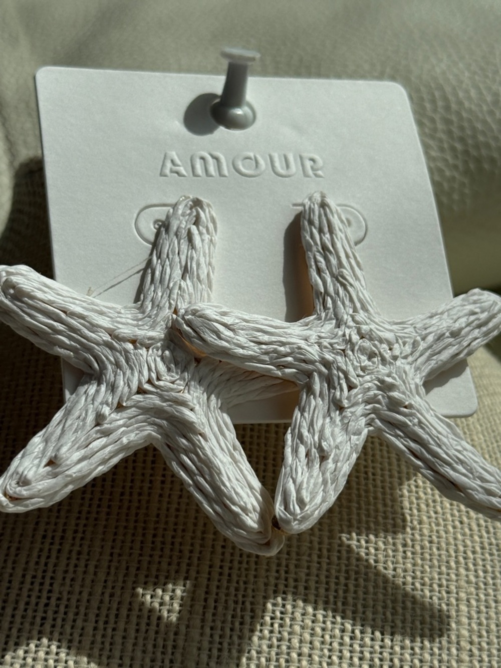 Amour‎ Starfish Woven Statement Earrings - White - Picture 5 of 8
